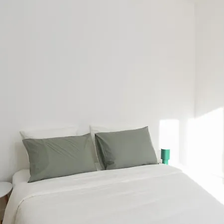Apartment Bright Near Montmartre